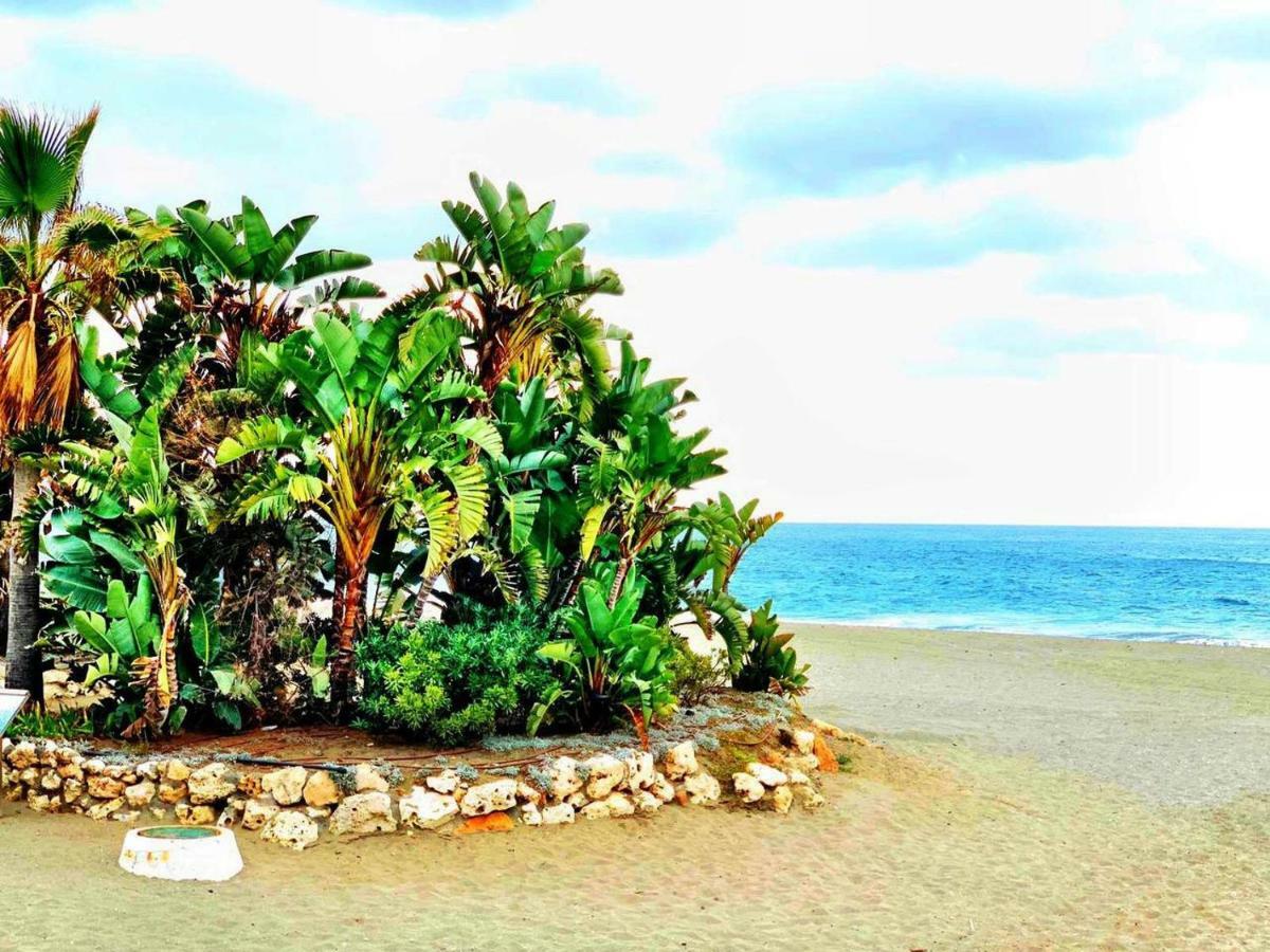 Espectacular Piso En Primera Linea De Playa Estepona Eksteriør billede